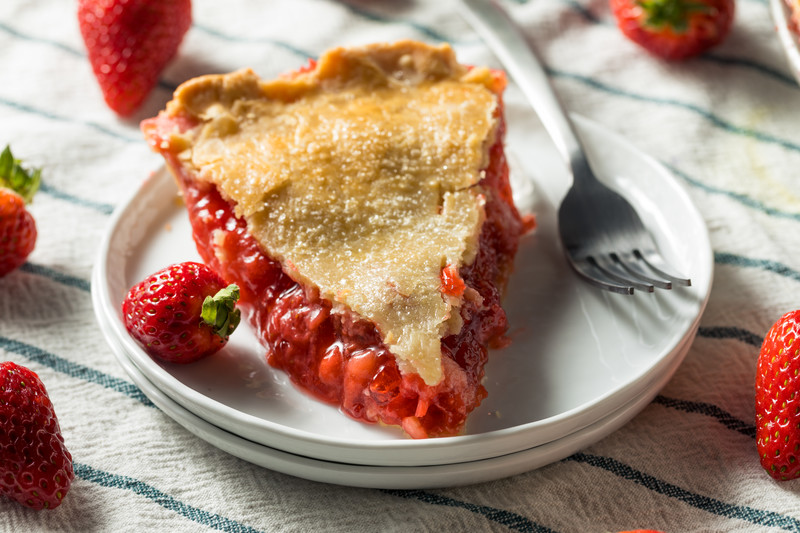 Cooking with Your Chiro 2: Strawberry rhubarb Pie